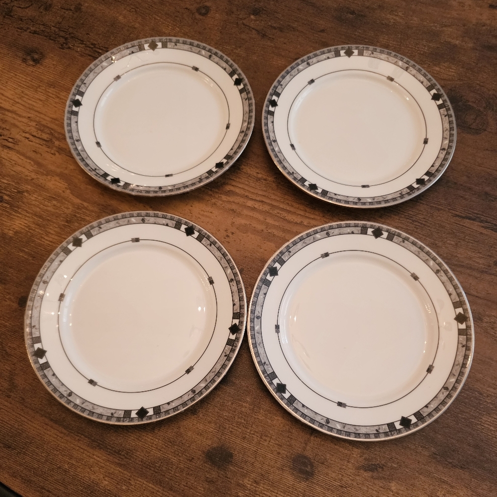 Lenox Kara Debut Collection fine bone china 6.5 in dessert plates